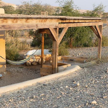 Desert Days Mud Cabin'S Resort Tzukim 外观 照片