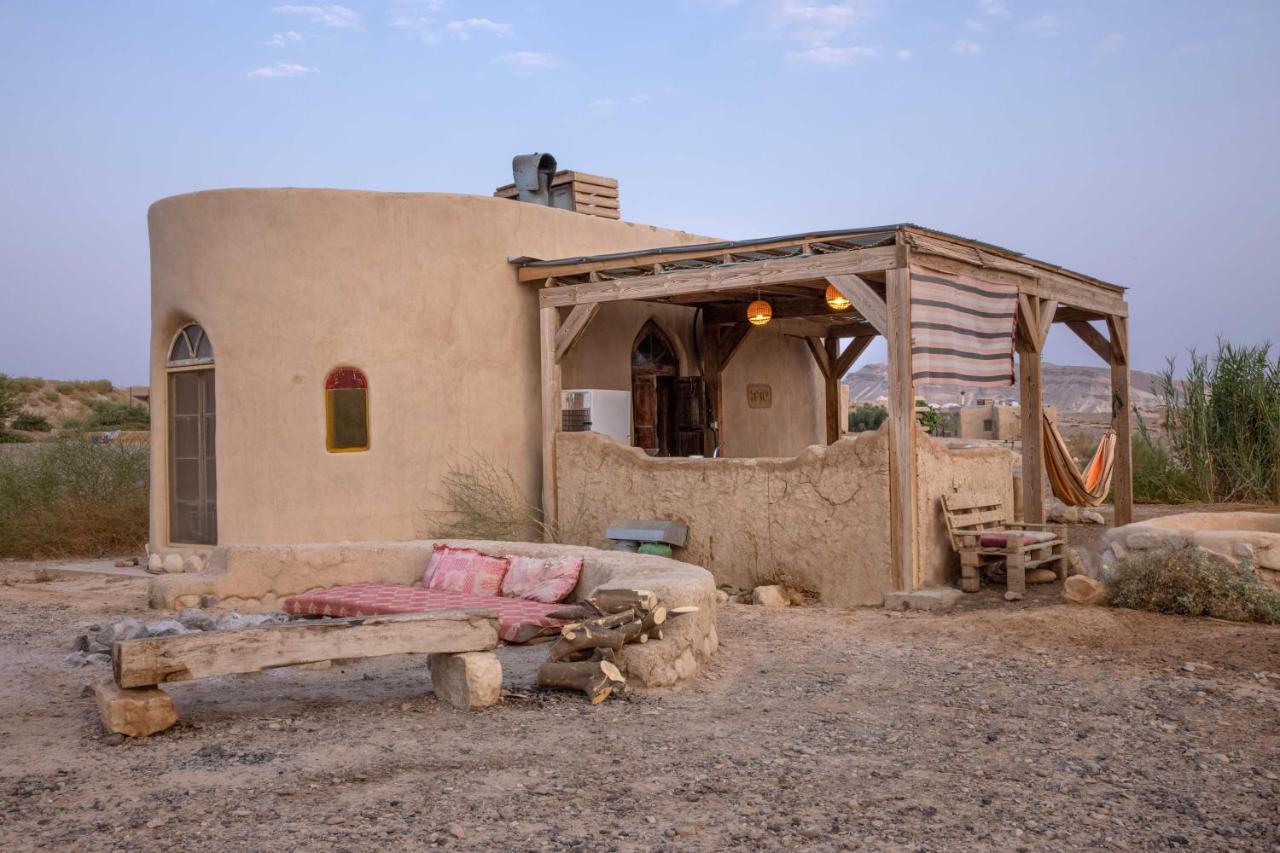 Desert Days Mud Cabin'S Resort Tzukim 外观 照片