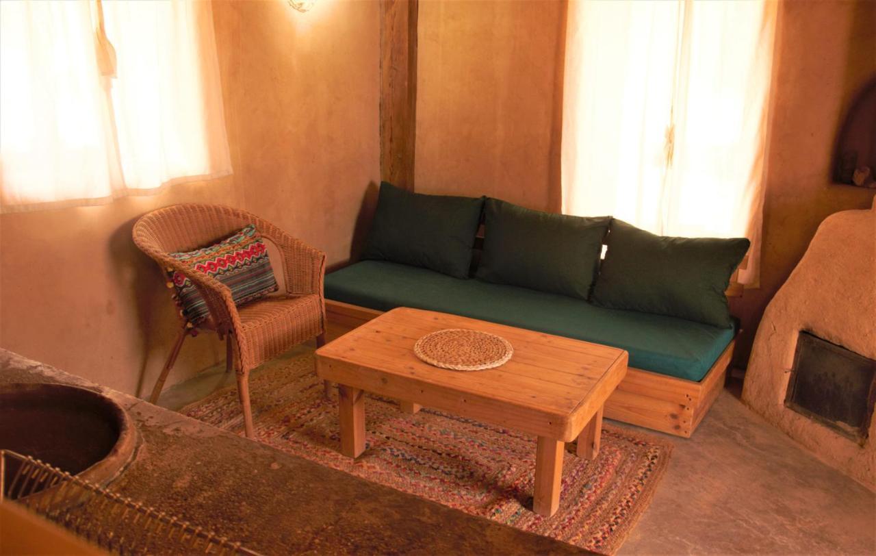 Desert Days Mud Cabin'S Resort Tzukim 外观 照片