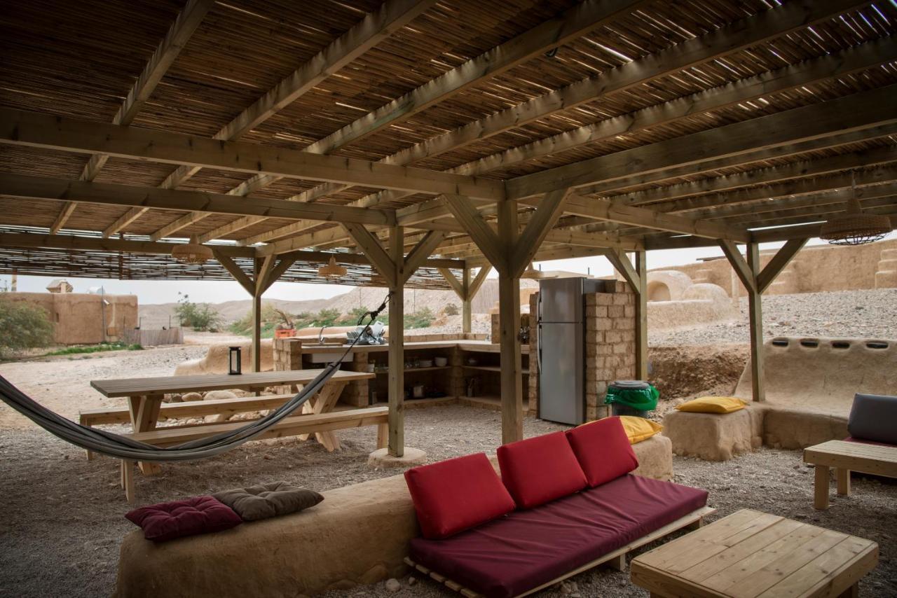 Desert Days Mud Cabin'S Resort Tzukim 外观 照片