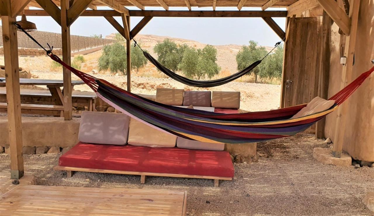 Desert Days Mud Cabin'S Resort Tzukim 外观 照片