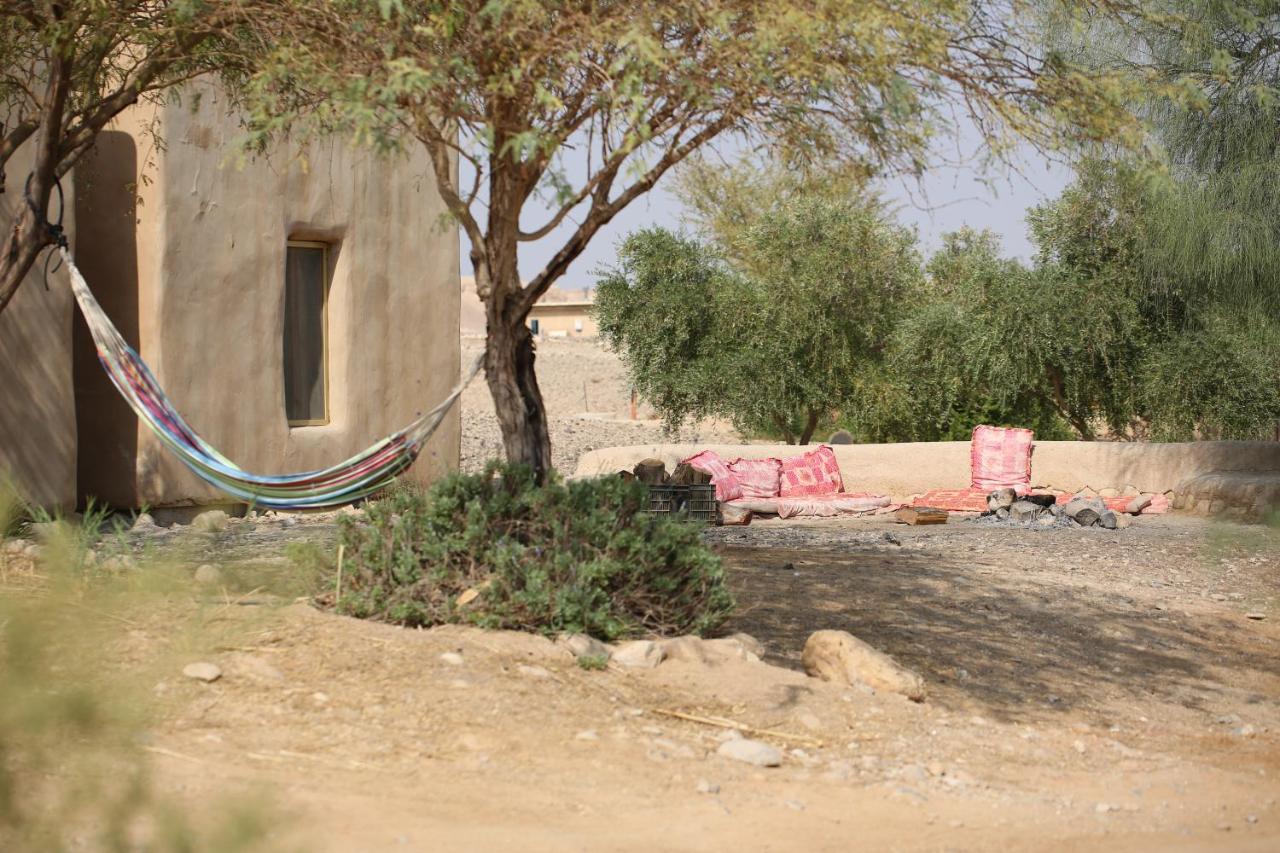 Desert Days Mud Cabin'S Resort Tzukim 外观 照片