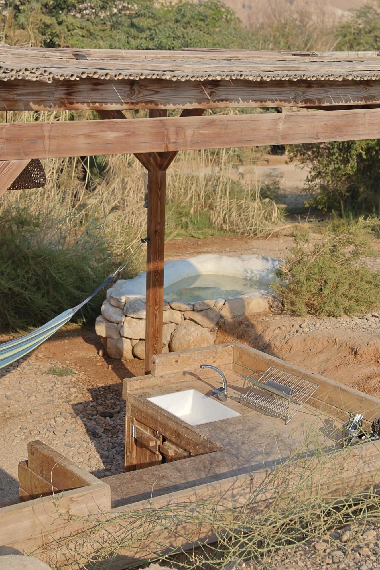 Desert Days Mud Cabin'S Resort Tzukim 外观 照片