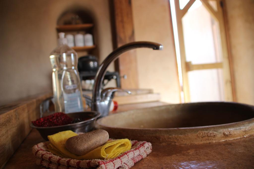 Desert Days Mud Cabin'S Resort Tzukim 外观 照片