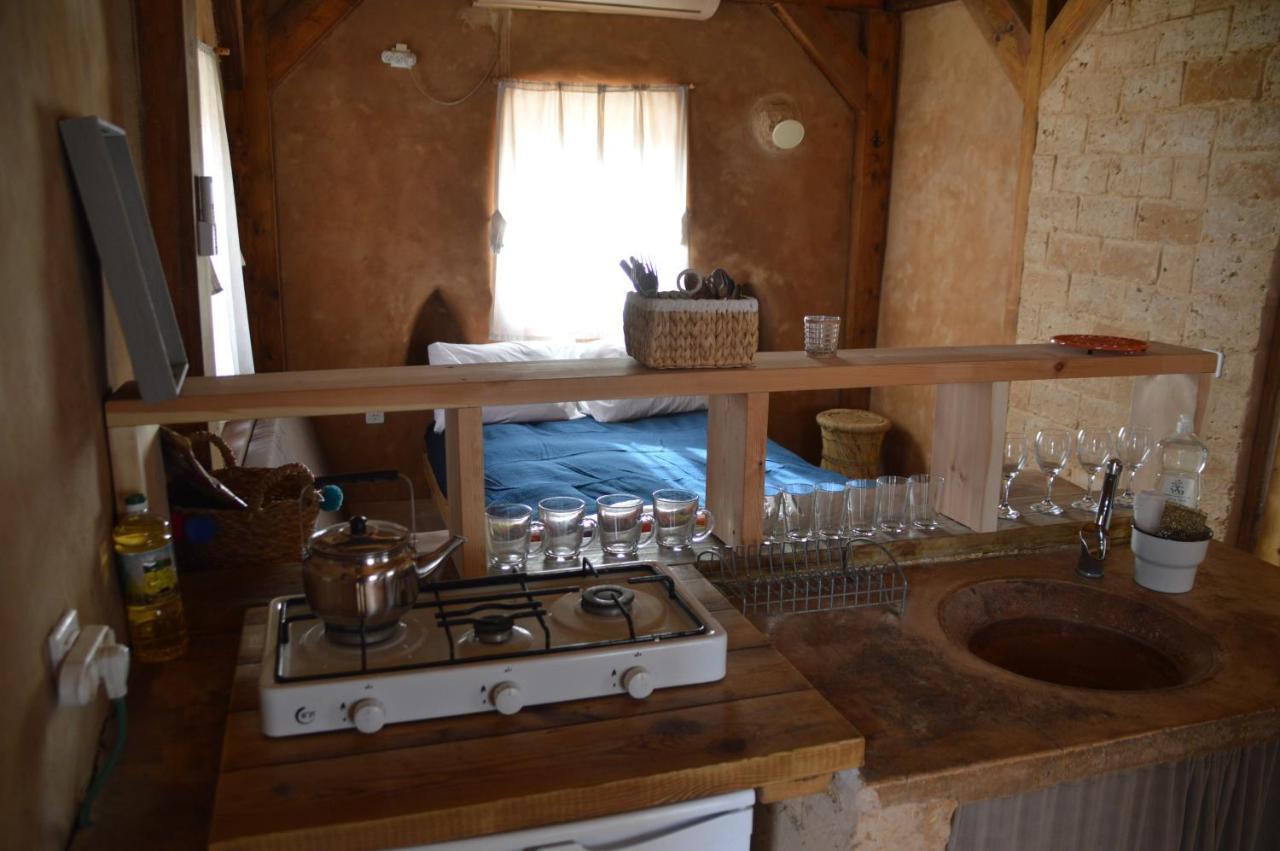 Desert Days Mud Cabin'S Resort Tzukim 外观 照片