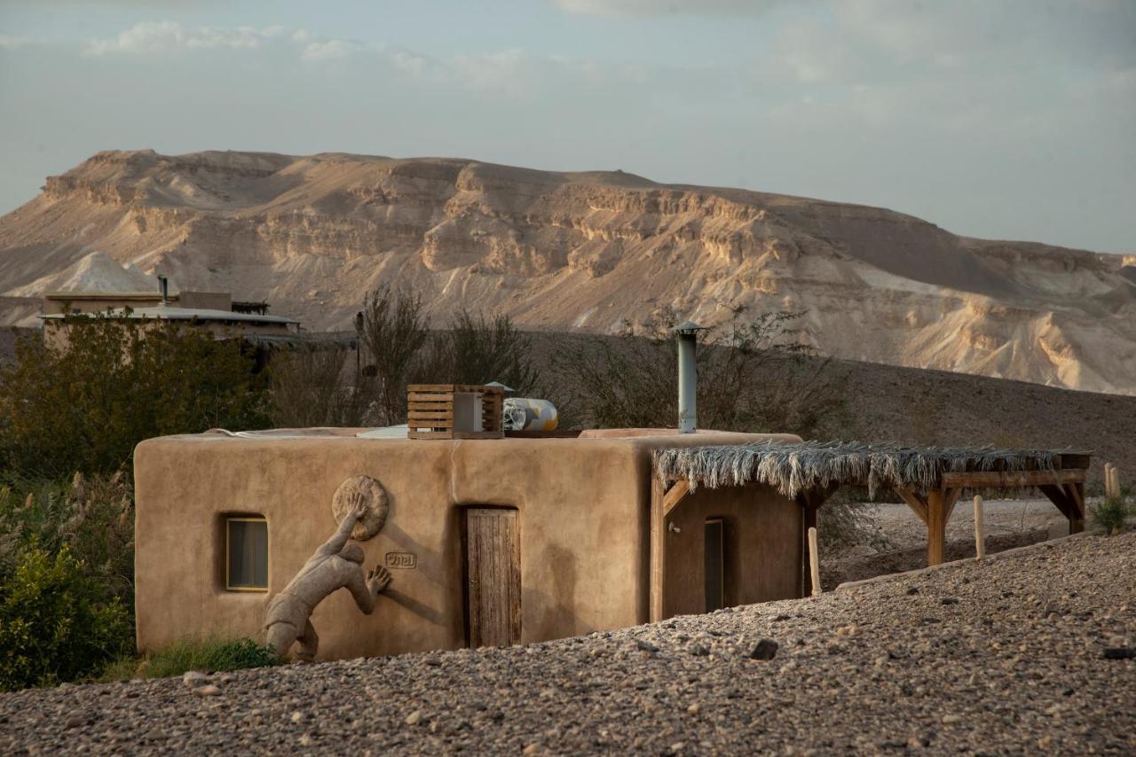 Desert Days Mud Cabin'S Resort Tzukim 外观 照片
